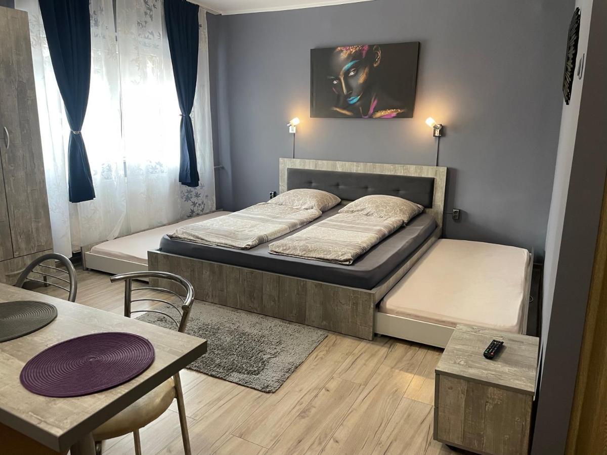 Garsoniera Paco Baile Felix Apartment Luaran gambar